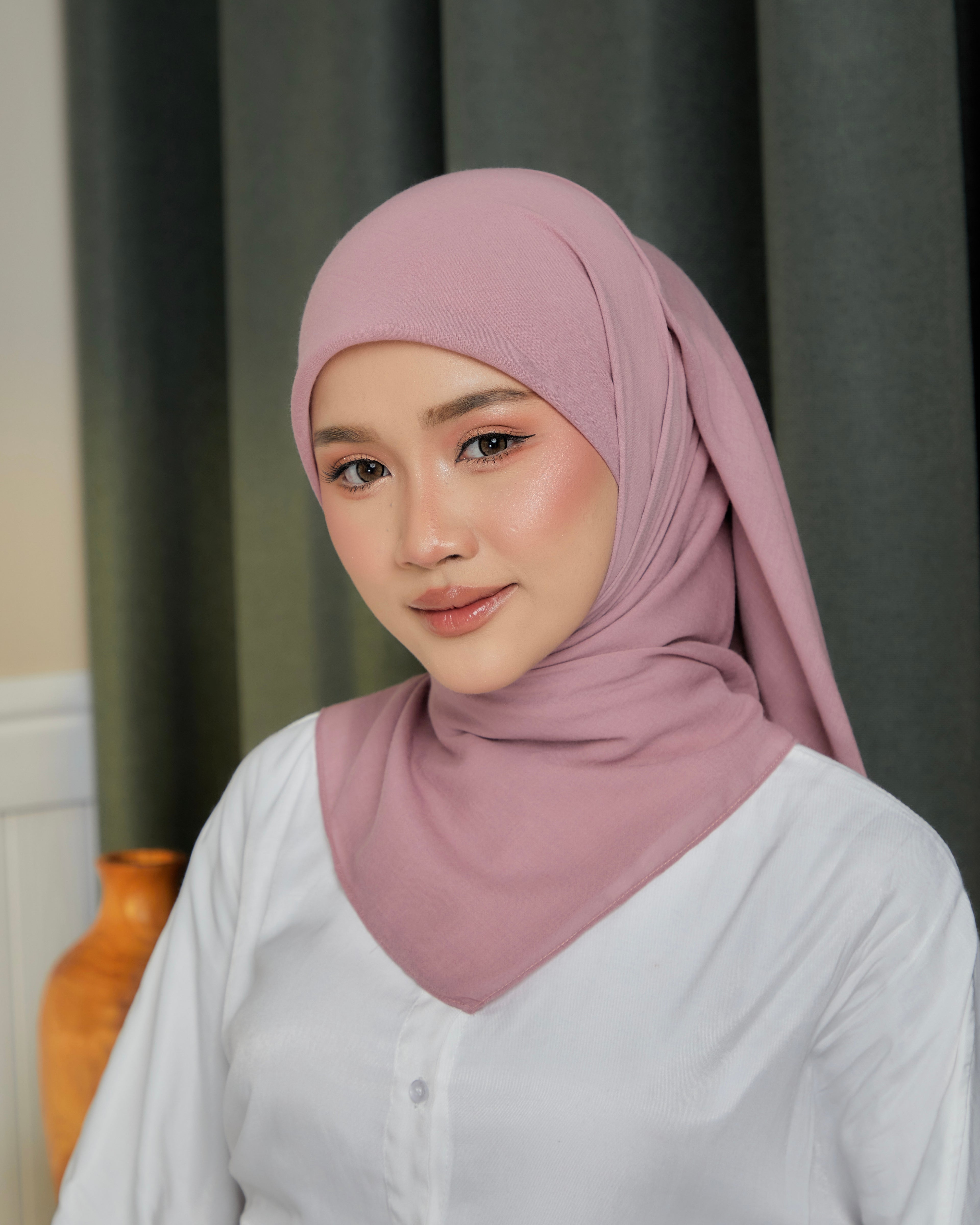 Hajra SQ in Wild Orchid