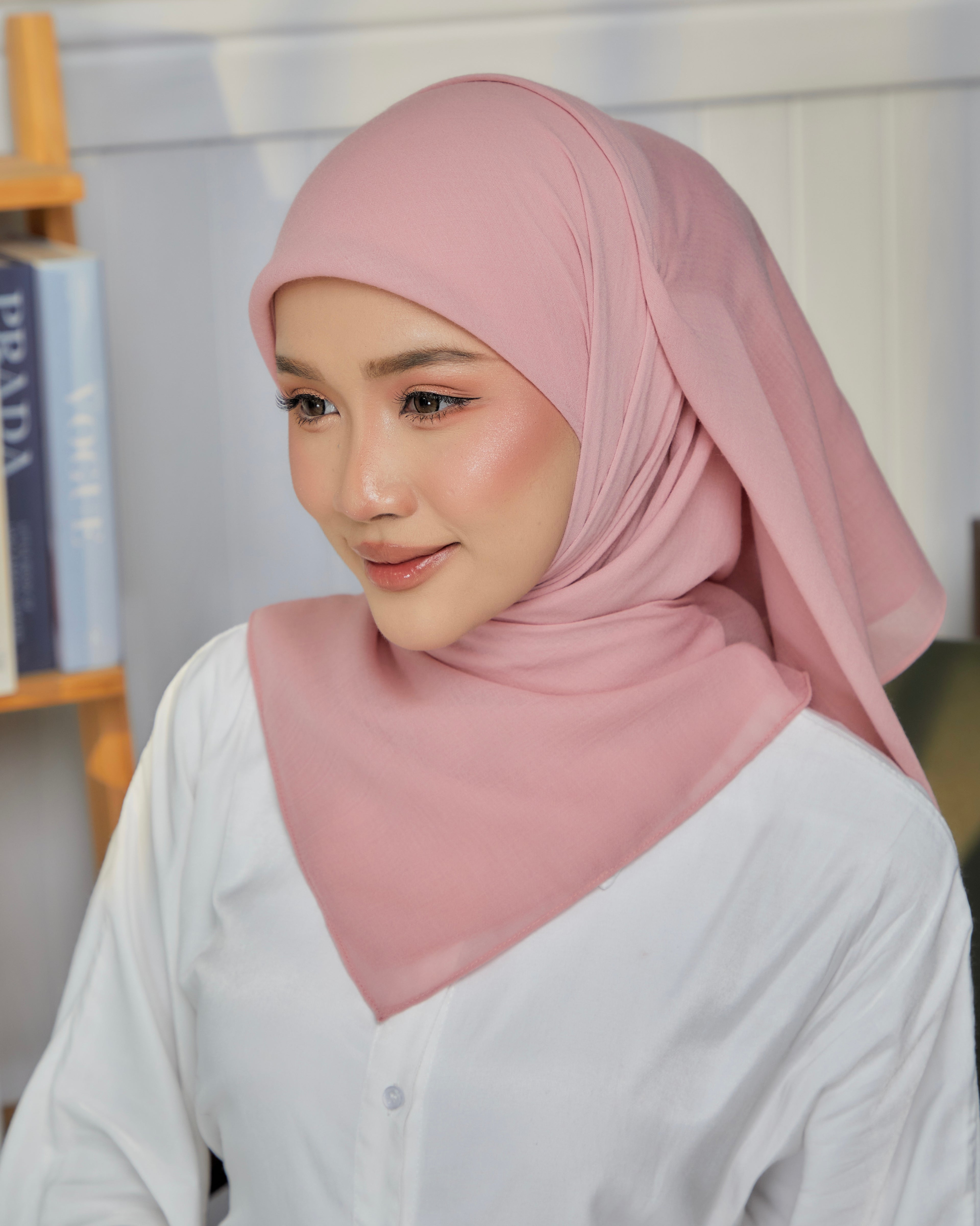 Hajra SQ in Pink Pearl