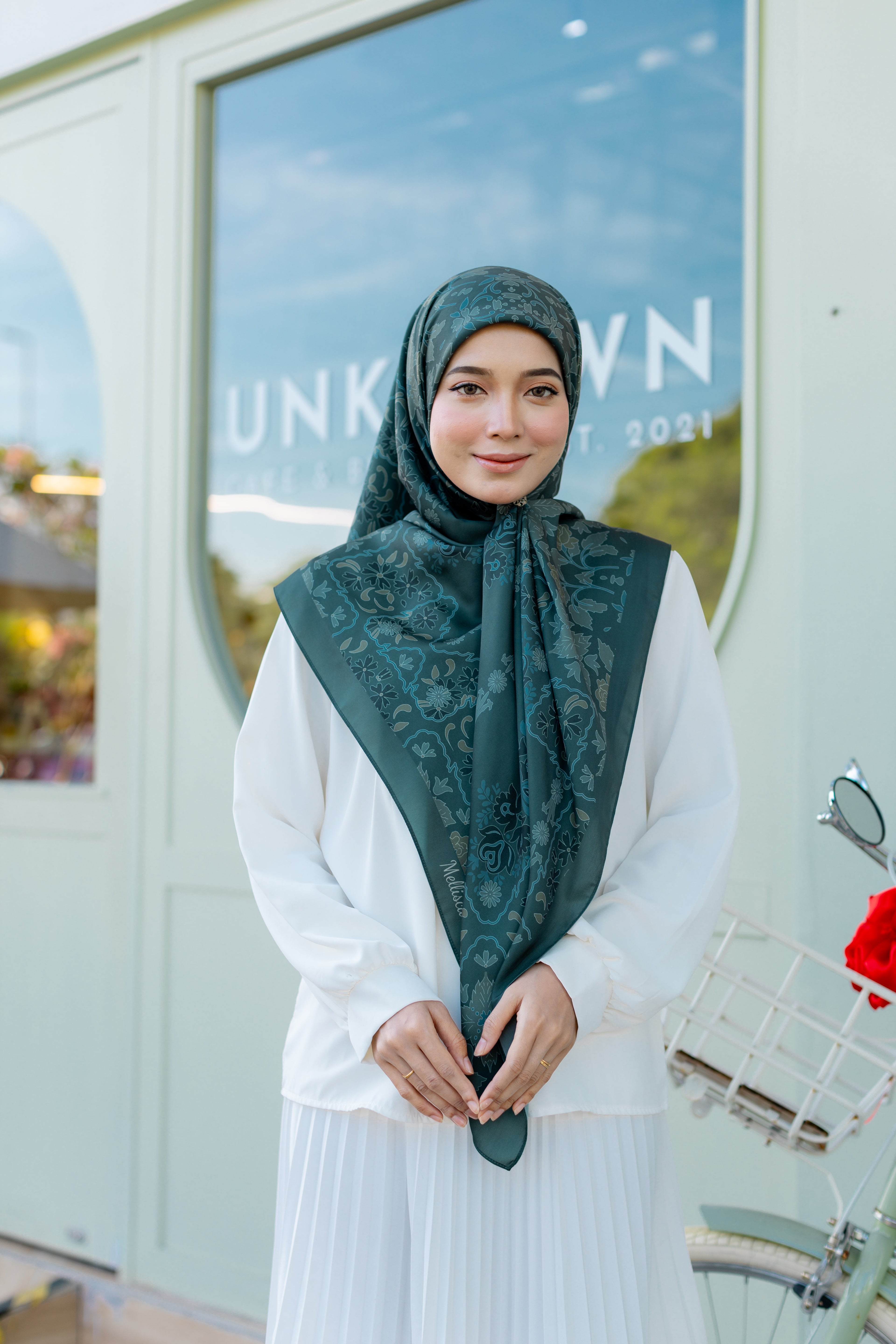 Suri in Bamboo Green