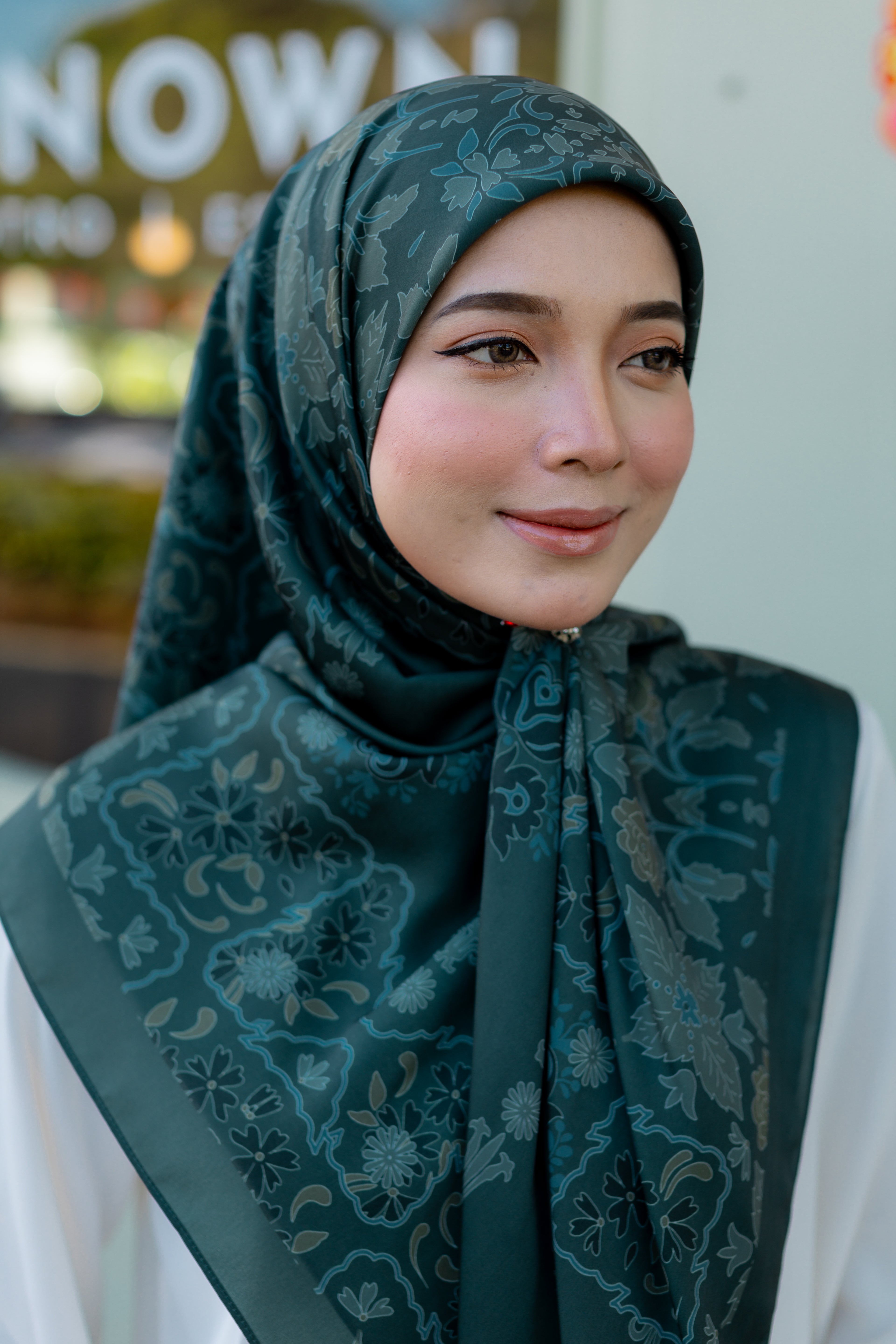 Suri in Bamboo Green